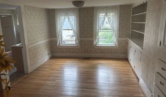 332 Main St, Alton, NH 03810