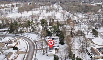 2426 Banbury Rd, Akron, OH 44333