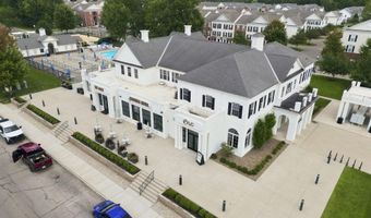 3992 Trade Royal Crossing Dr, Columbus, OH 43230