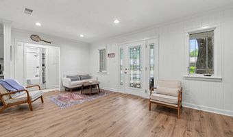 426 Demontluzin Ave, Bay St. Louis, MS 39520