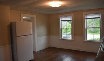30-32 Main St, Bennington, NH 03442