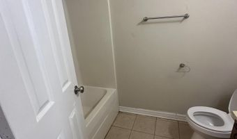6024 E Oktibbeha St, Bay St. Louis, MS 39520