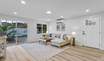 889 Akumu St, Kailua, HI 96734