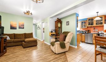 939 Liberty St, Algonac, MI 48001