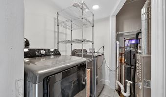 6010 BANGOR Dr, Alexandria, VA 22303