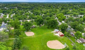 113 Roland Ave, Ballwin, MO 63021