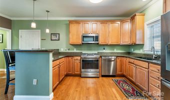 11 Forest Park Ln, Asheville, NC 28803