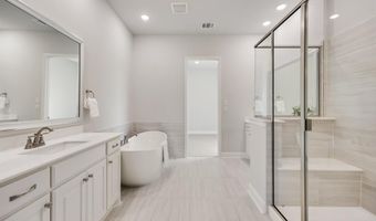 204 Links Ct, Heath, TX 75032