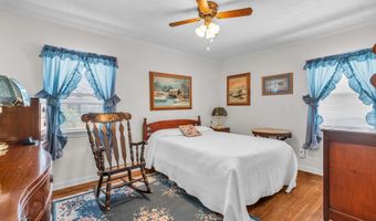 14 Larboard St, Beachwood, NJ 08722