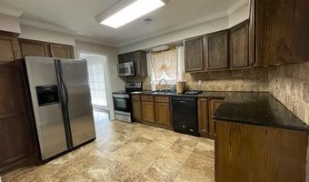 2004 ROANOKE St, Alexandria, LA 71301
