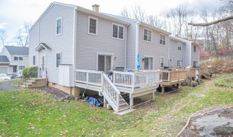 12 Eagle Rock Hl 12, Bethel, CT 06801