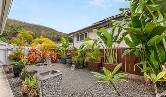 1604 Kanapuu Dr, Kailua, HI 96734