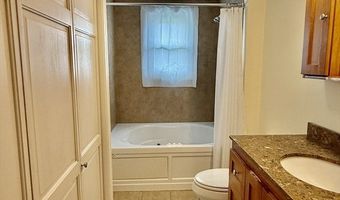 10 Sheridan St Top, Billerica, MA 01821