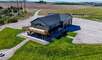 305 Snake River Dr, American Falls, ID 83211