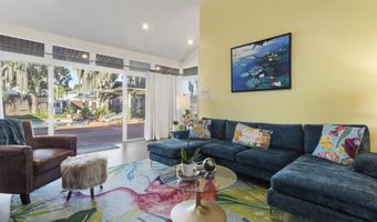 128 Lee St, Biloxi, MS 39530