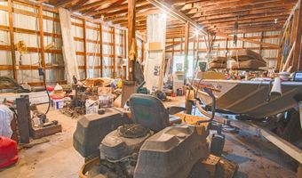 9052 Private Dr 3053, Ava, MO 65608