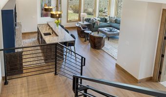 5205 Longsun Ln, Avon, CO 81620