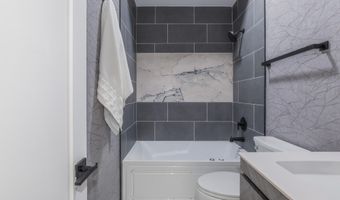 1332 G St SE 1, Washington, DC 20003