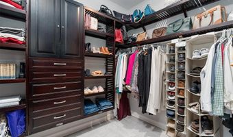 105 Cimmaron Ct, Alvarado, TX 76009