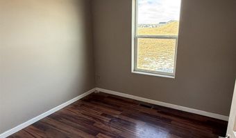 960 Bennington Dr, Box Elder, SD 57719