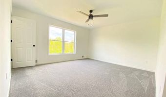 1214 Mayfield Dr, Alden, NY 14004