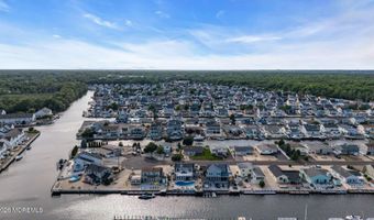 91 S Ronald Ave S, Bayville, NJ 08721
