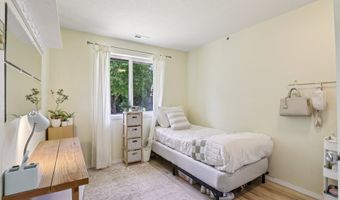 855 N 8TH St, Aumsville, OR 97325