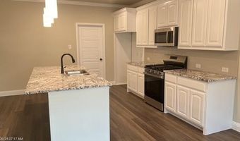 212 Navajo Trl, Alvarado, TX 76009