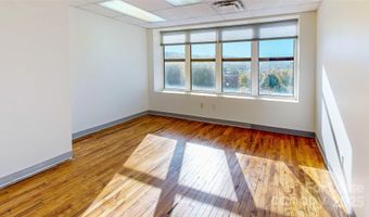 124 College St, Asheville, NC 28801