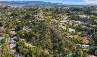 2248 Bowmont Dr, Beverly Hills, CA 90210