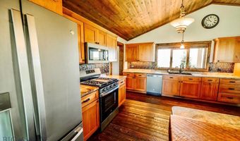 240 E Highwood Rd, Belt, MT 59412