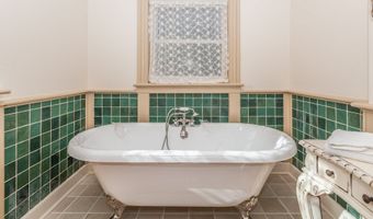 2149 7, Aurora, OR 97002