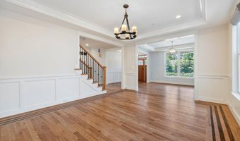 8905 HEMPSTEAD Ave, Bethesda, MD 20817