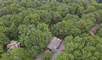 11 Carmen Gln, Albrightsville, PA 18210