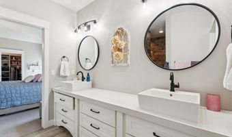 1200 KATHLEEN Ct, Appleton, WI 54915