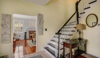 9 Longview Dr, Bow, NH 03304