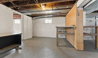 5916 Woodmont Ave, Cincinnati, OH 45213