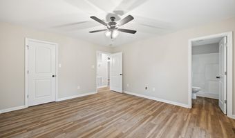 201 CREEK VALLEY Dr, Basye, VA 22810