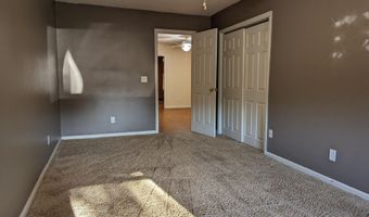 611 Broad River Dr, Beaufort, SC 29906