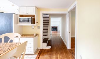 117 Long Meadow Hill Rd, Brookfield, CT 06804