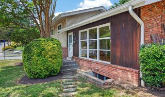 3303 17TH St N, Arlington, VA 22201