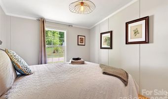 298 Wolf Xing, Bakersville, NC 28705