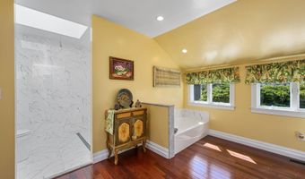 55 Tonela Ln, Barnstable, MA 02630