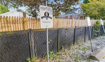 74 Maple Ave, Barrington, RI 02806