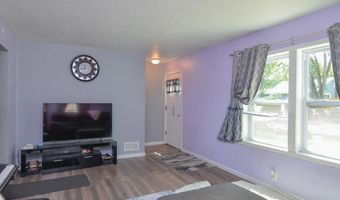 816 E HARRISON St, Appleton, WI 54915