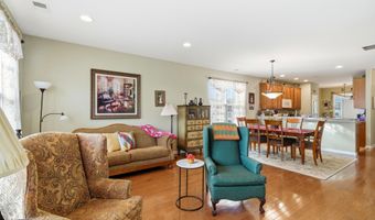 14 Hidden Lake Cir, Barnegat, NJ 08005