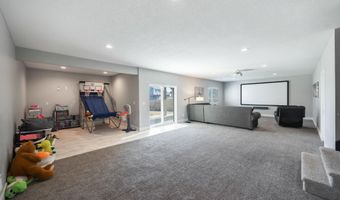 1411 S 7th St, Adel, IA 50003