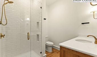 139 Nettles Ridge Rd, Banner Elk, NC 28604