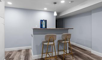 6731 N WOODSTOCK St, Philadelphia, PA 19138