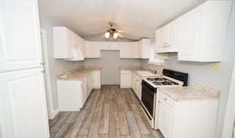 631 W 8th St, Bicknell, IN 47512